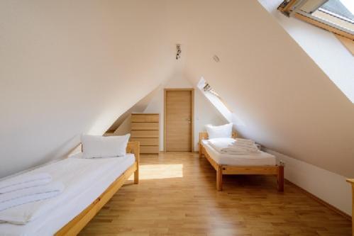 Hotel Zum Engel In Speyer - Roemerberg Berghausen  Экстерьер фото