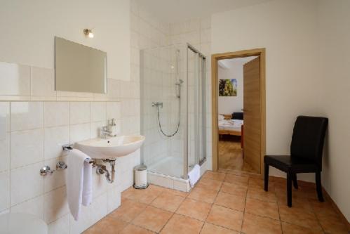 Hotel Zum Engel In Speyer - Roemerberg Berghausen  Экстерьер фото